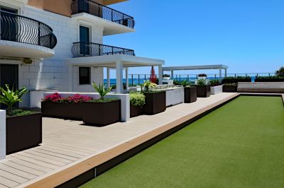 Does Not Require Mowing, Weeding, or Fertilizing